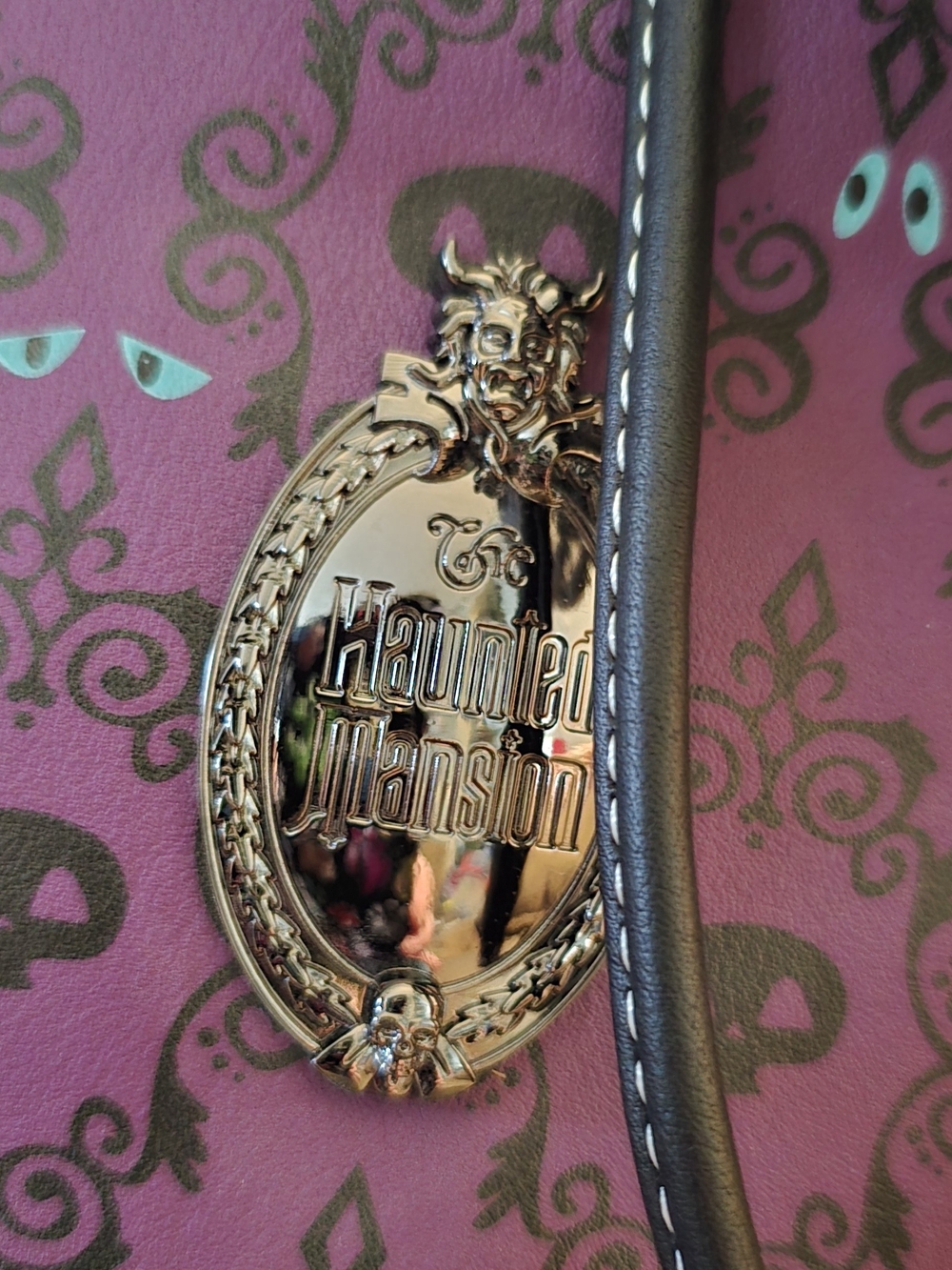 *NWT* Loungefly Disney Haunted Mansion Bucket Bag with Blue Chain, Glow In Dark - Picture 5 of 7